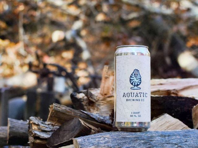 A crowler of beer from Aquatic Brewing
