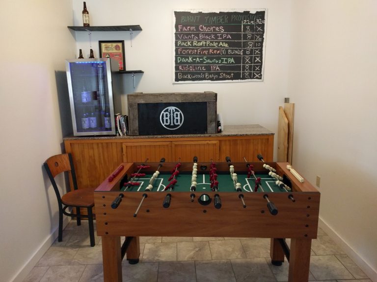 Burnt Timber Brewing and Tavern back room.