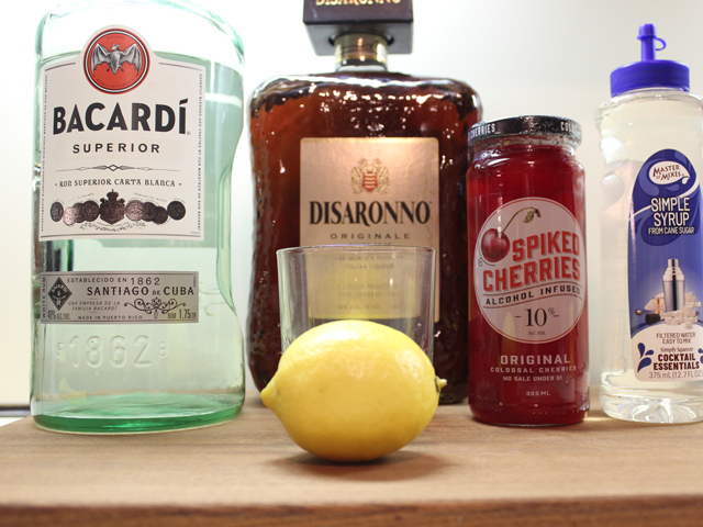 The ingredients to make an Amaretto Sour